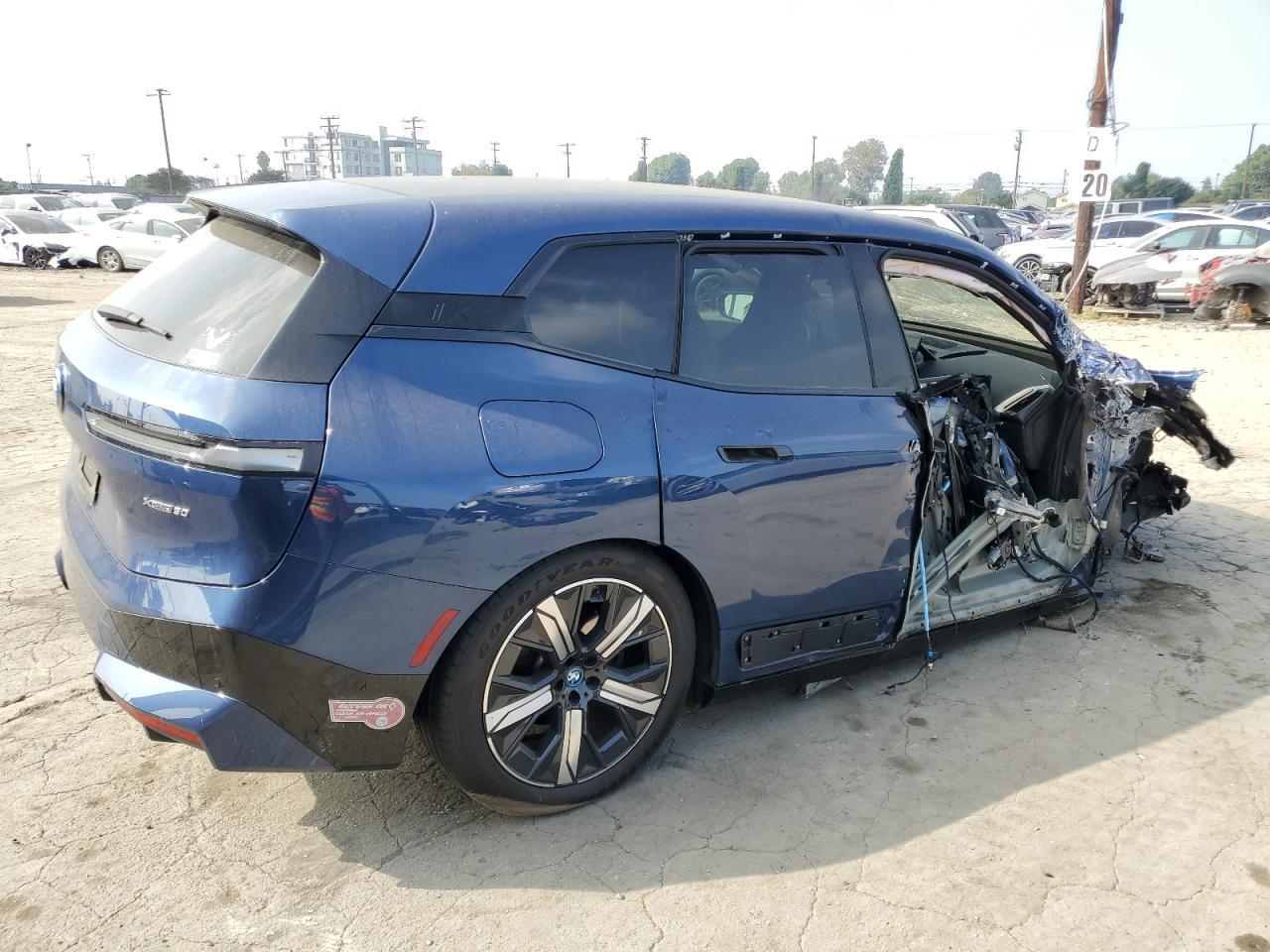 2024 BMW iX