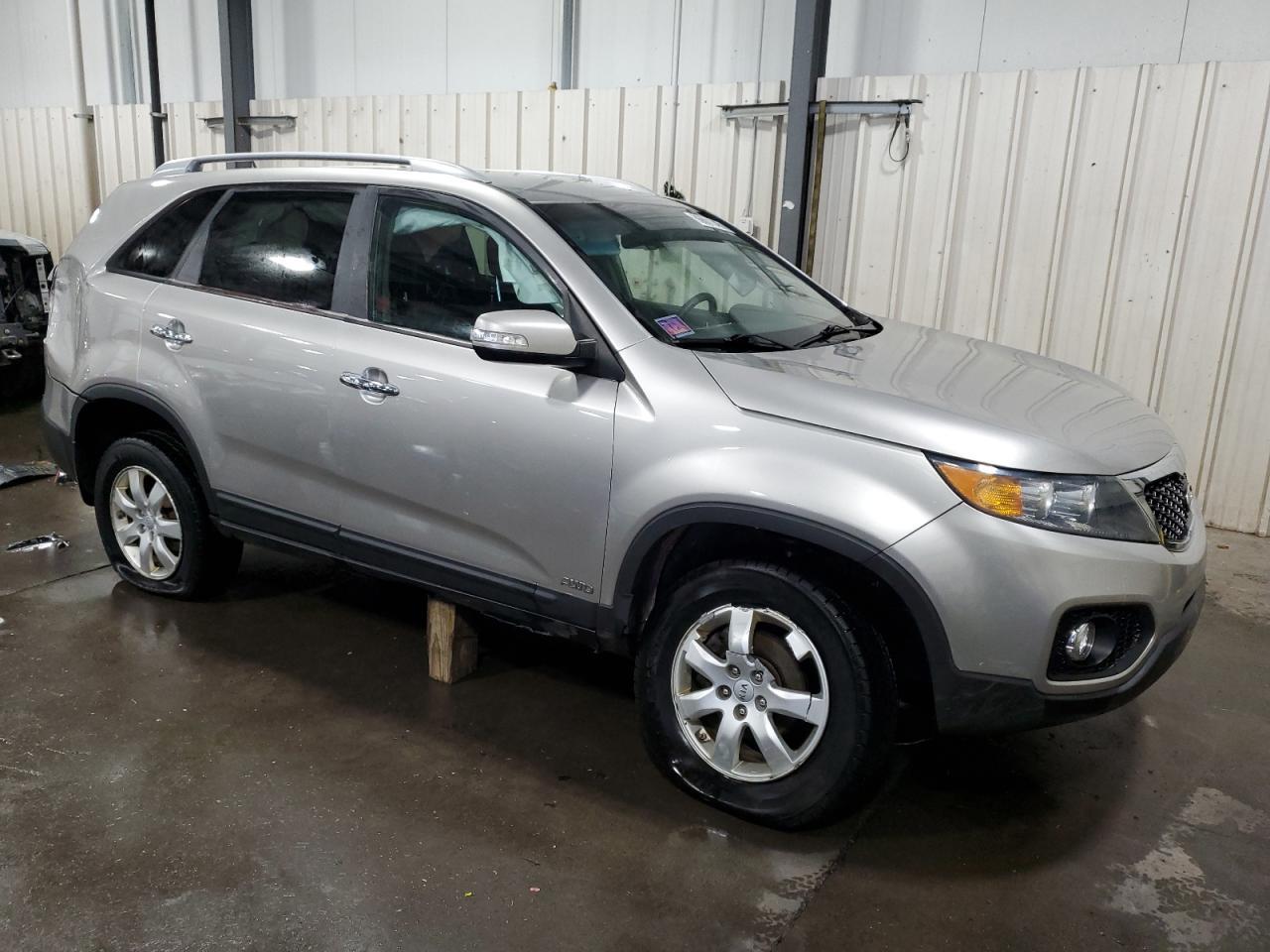 2013 KIA SORENTO