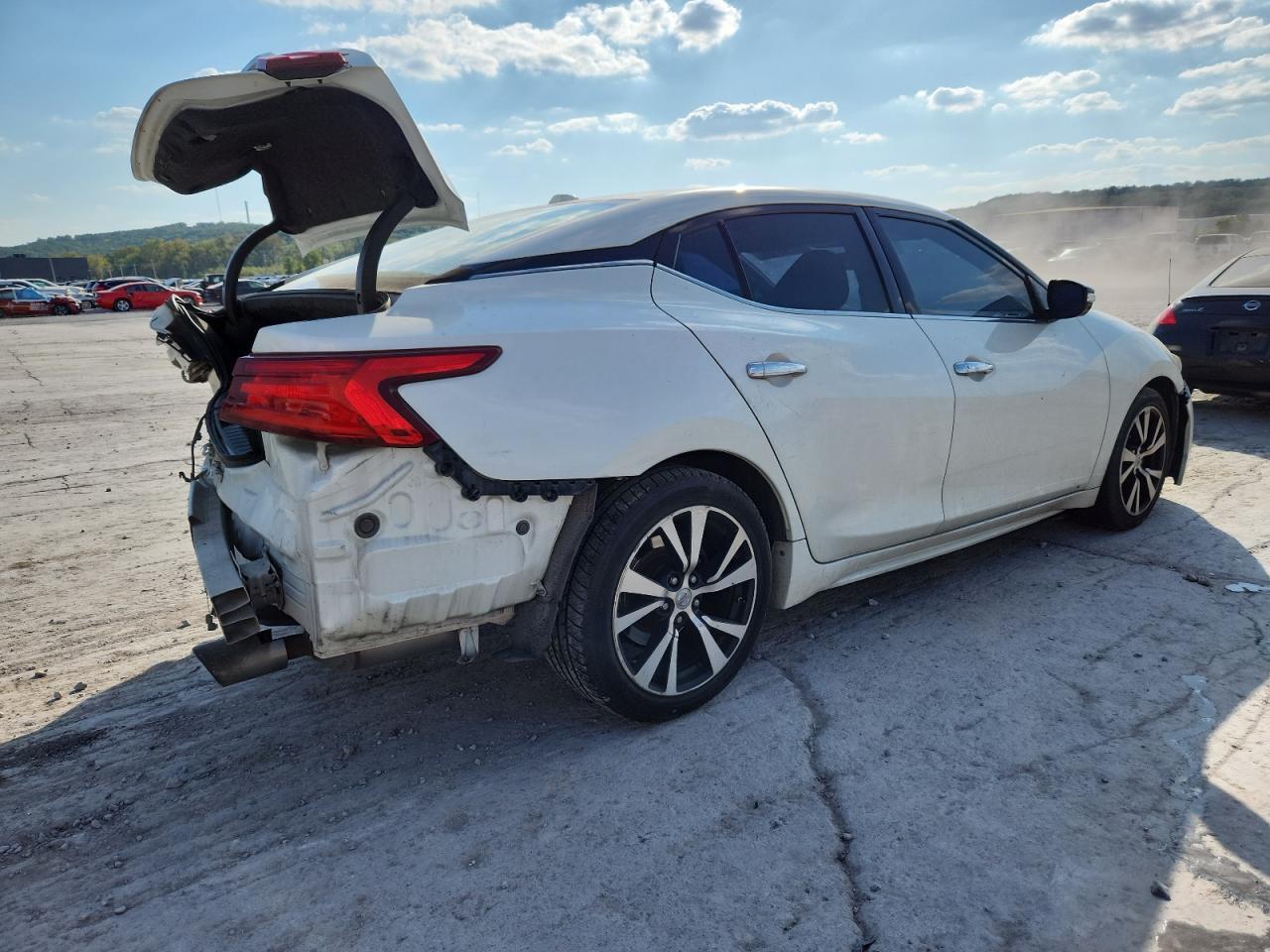 2018 NISSAN Maxima