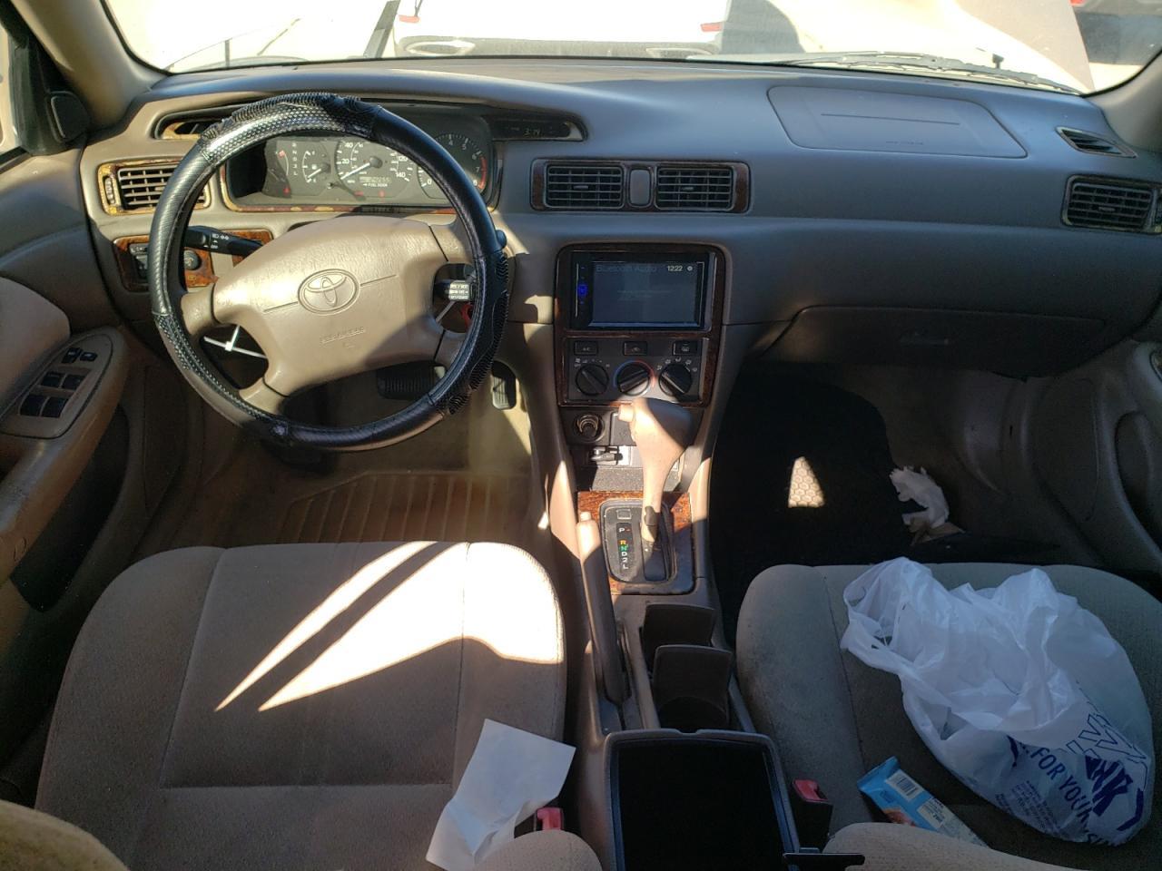 2001 TOYOTA CAMRY