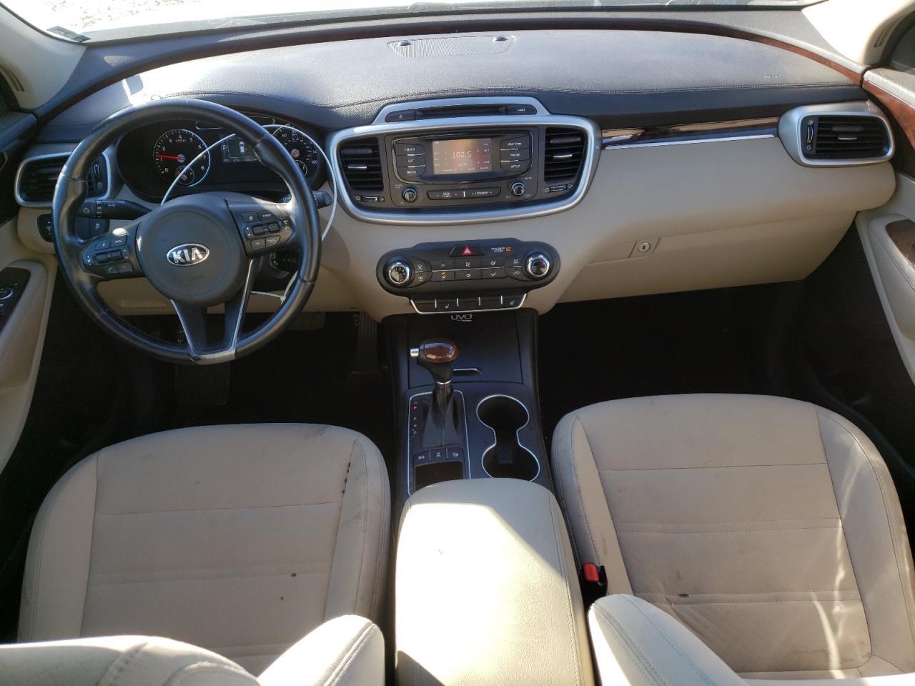 2016 KIA SORENTO