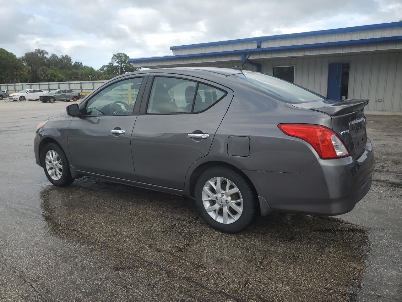 2018 NISSAN VERSA