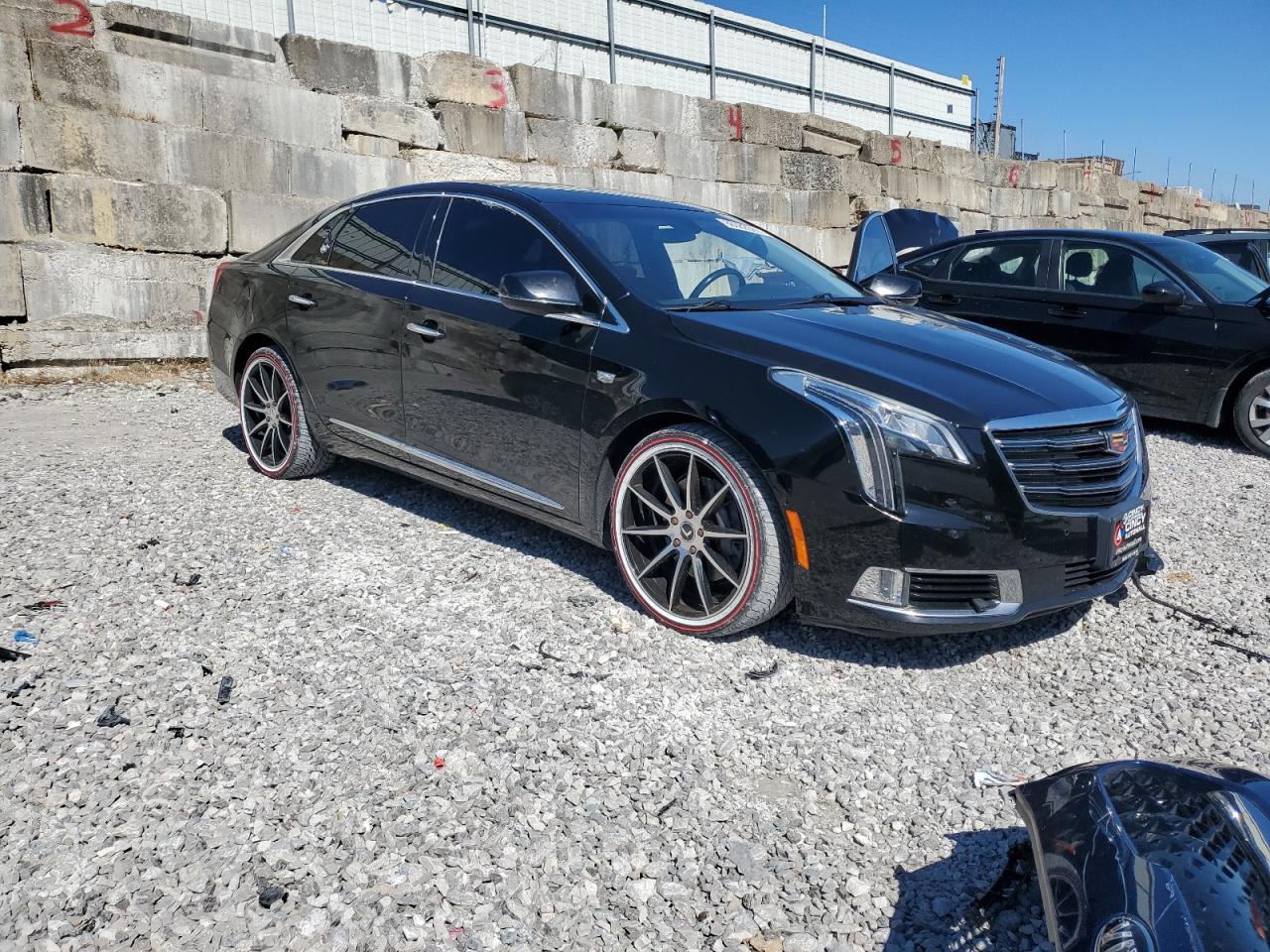 2018 CADILLAC XTS
