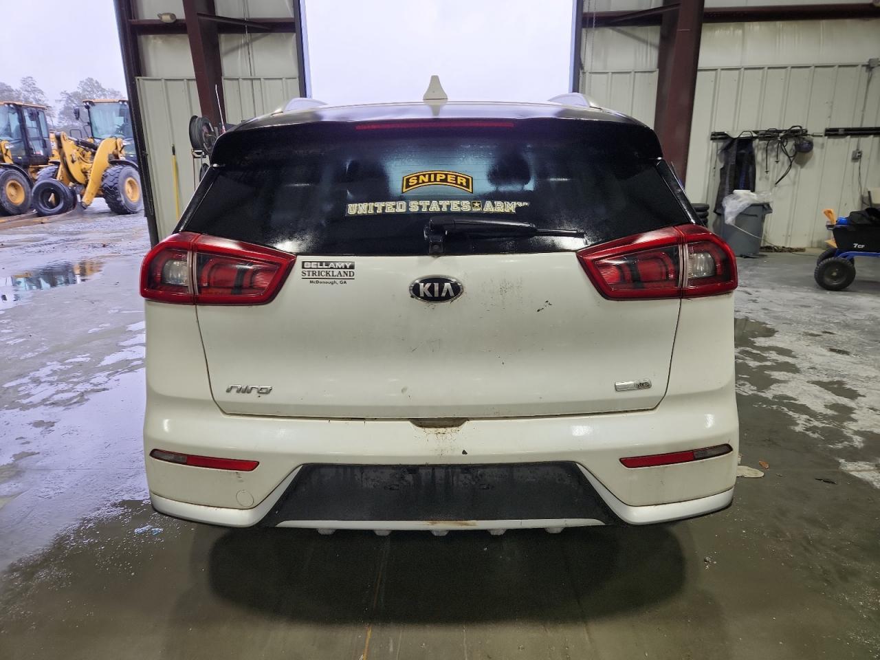 2017 KIA Niro