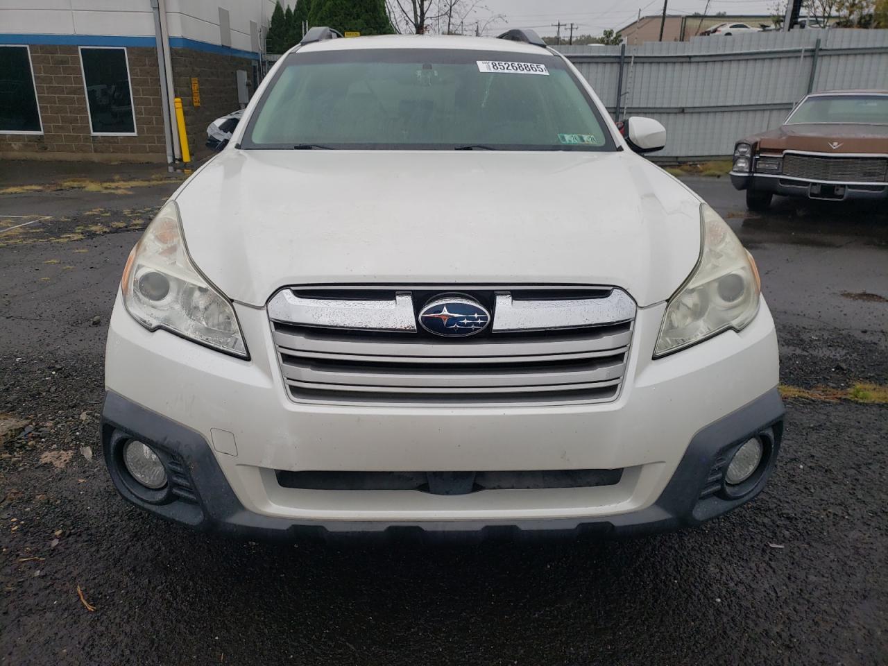 2013 SUBARU Outback