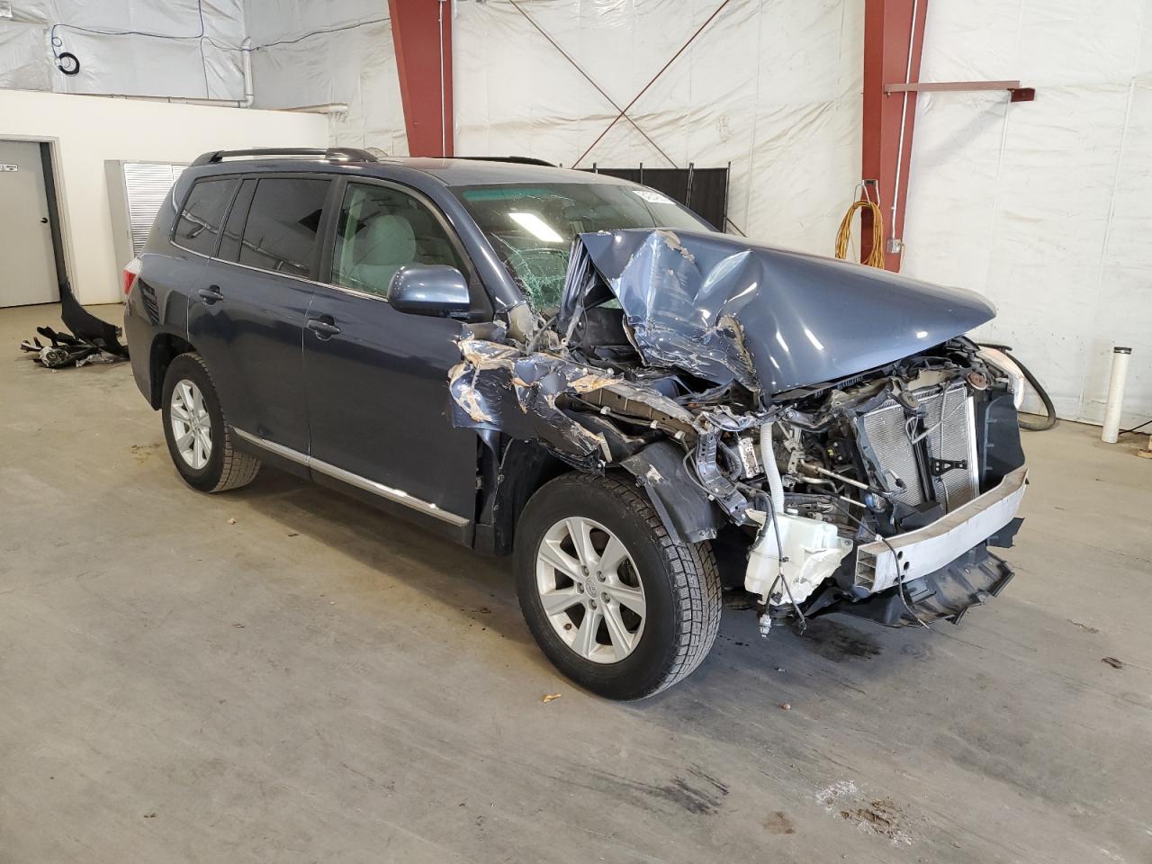 2013 TOYOTA HIGHLANDER