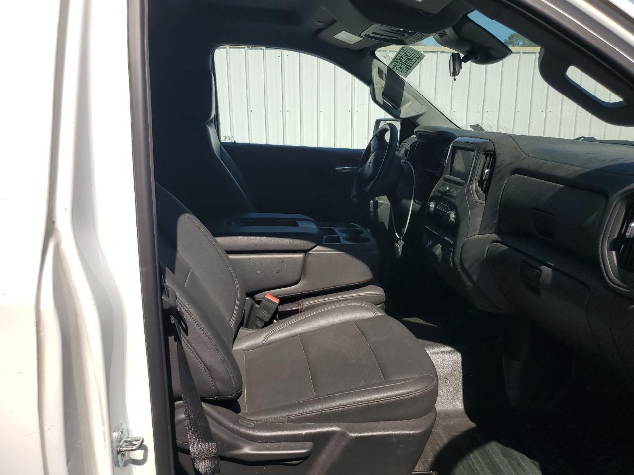 2023 CHEVROLET Silverado