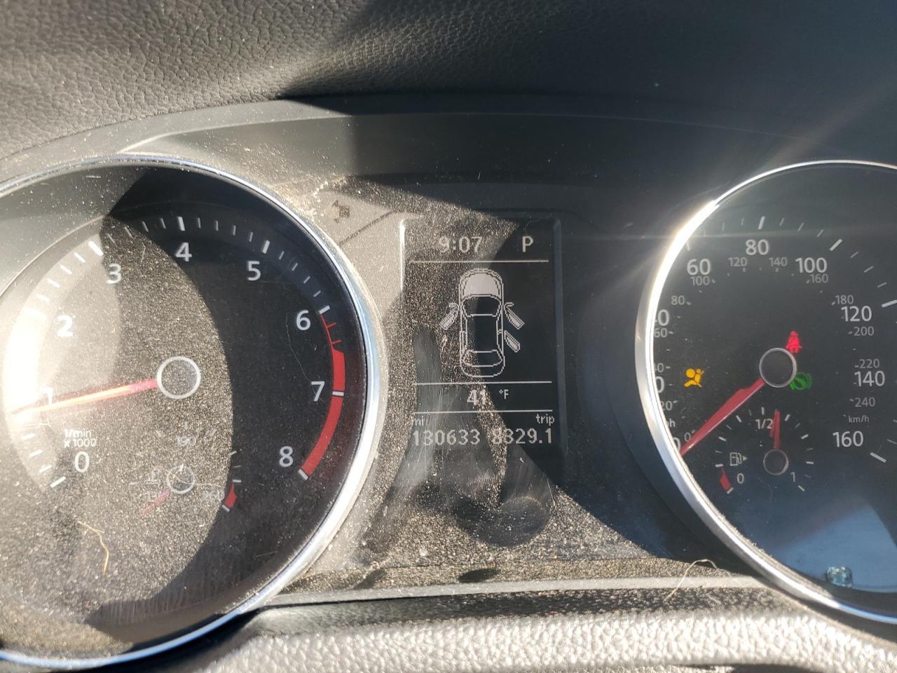 2017 VOLKSWAGEN Passat