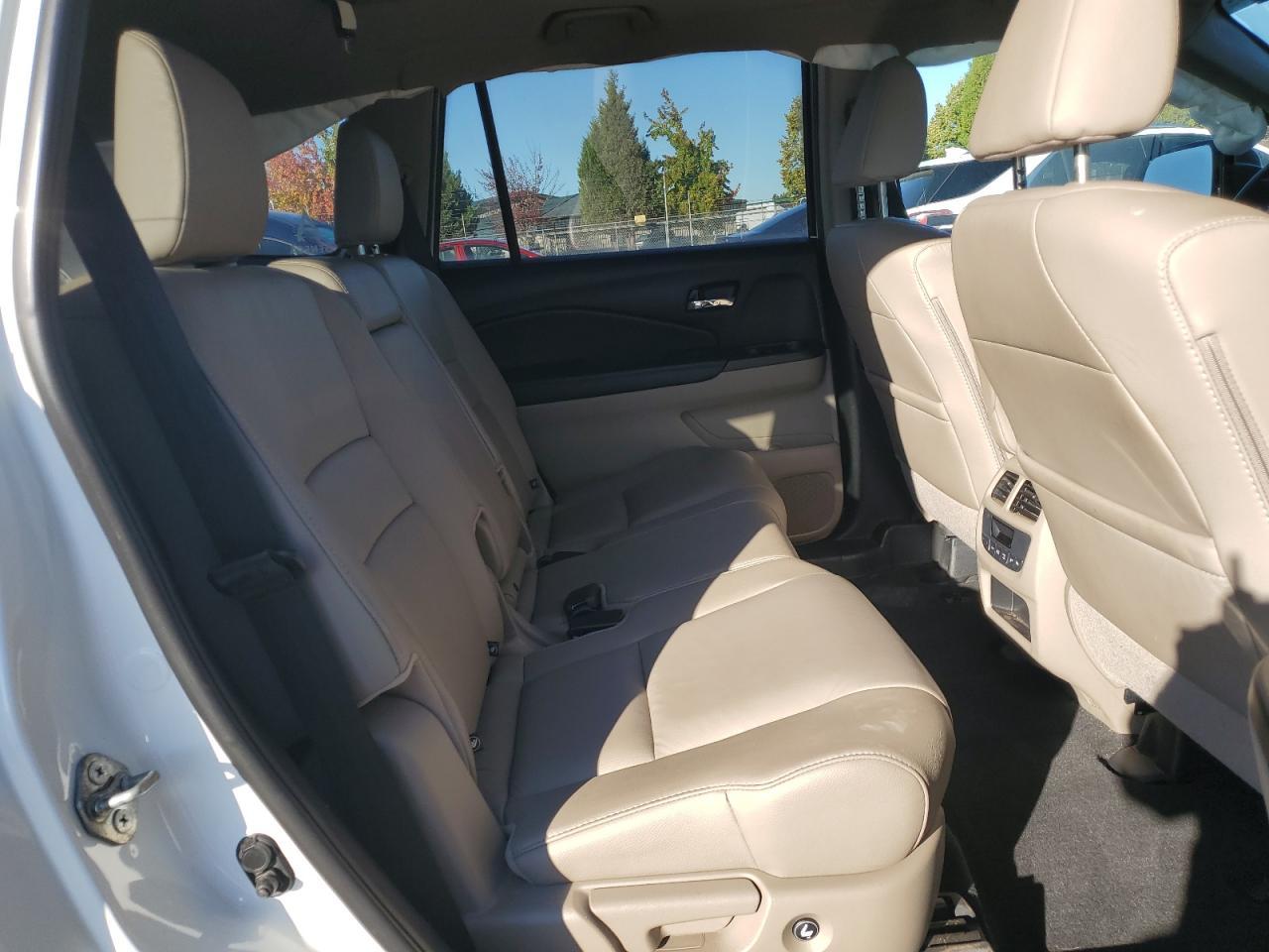 2017 HONDA PILOT