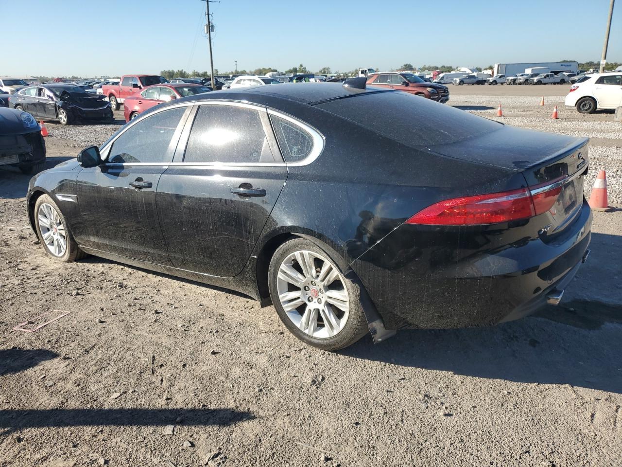 2017 JAGUAR XF