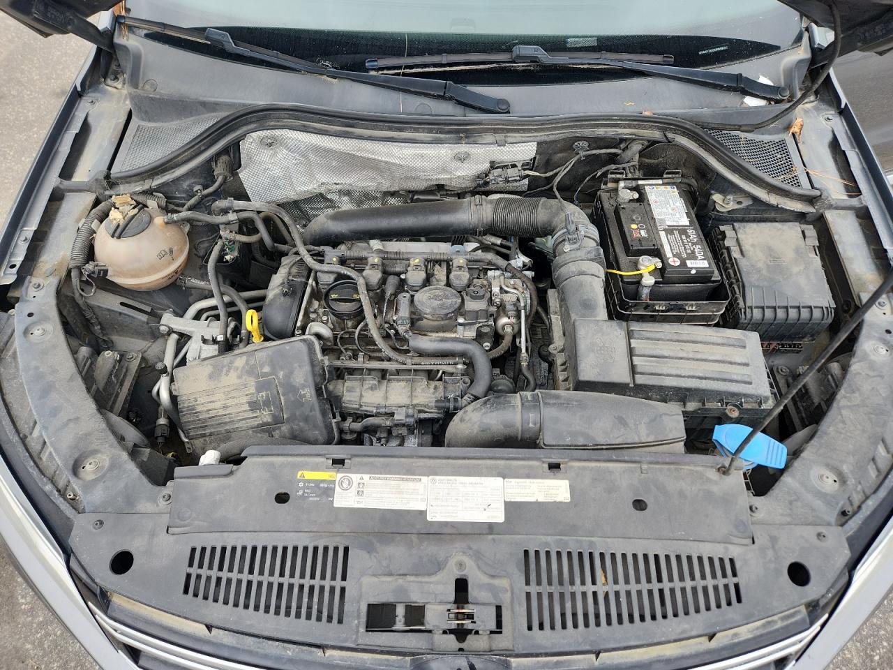 2016 VOLKSWAGEN TIGUAN
