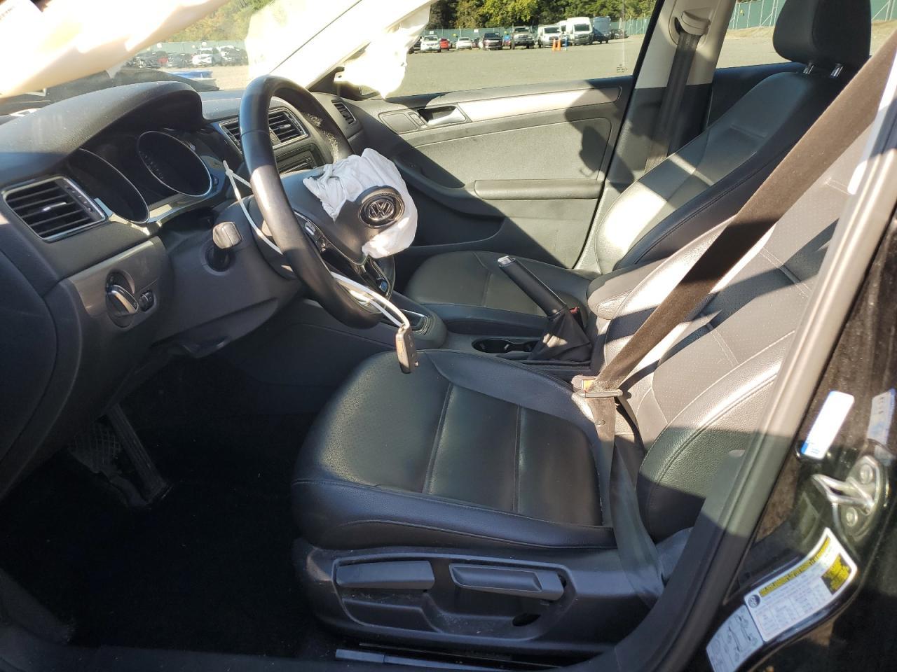 2015 VOLKSWAGEN JETTA