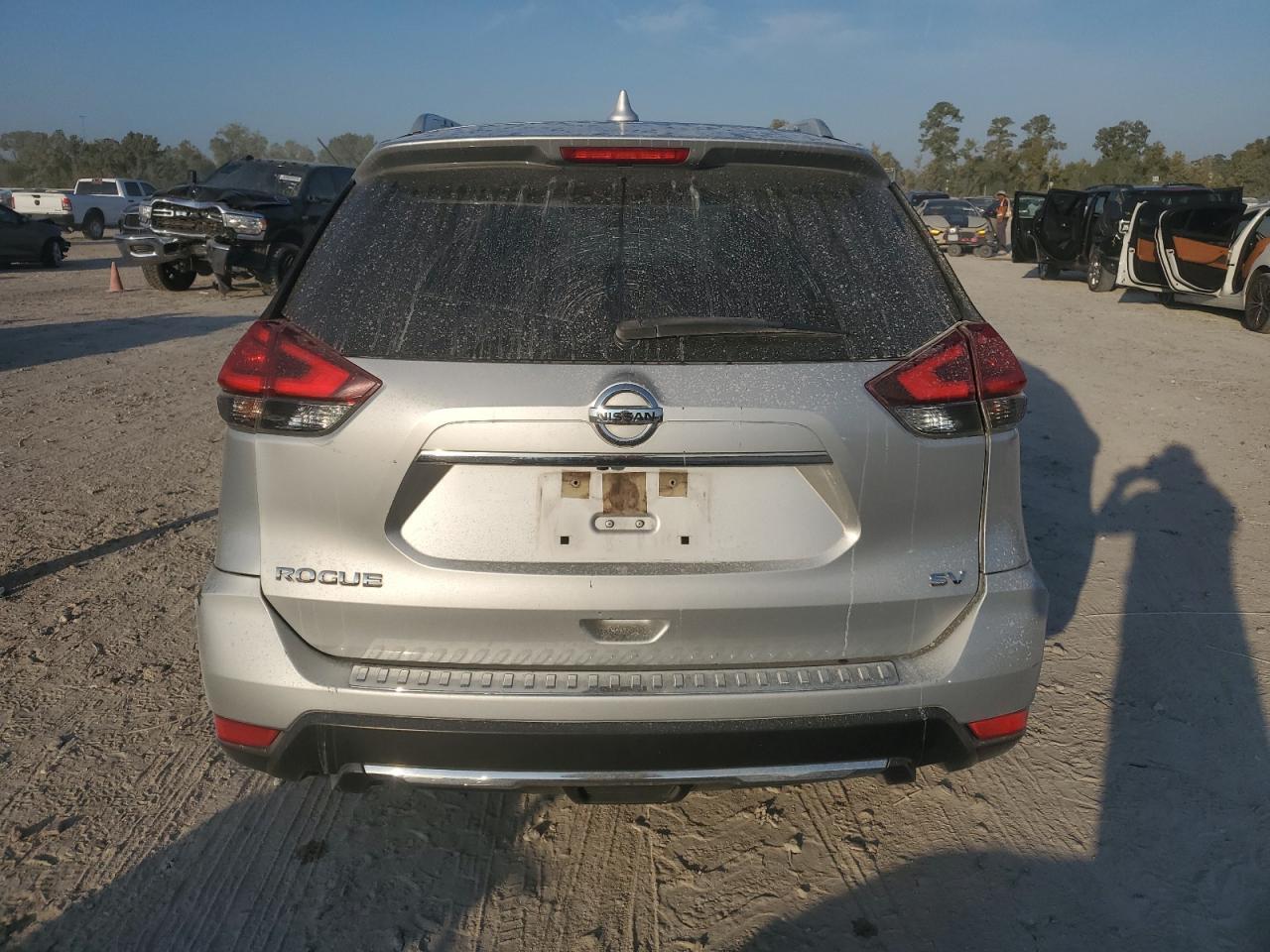 2017 NISSAN ROGUE