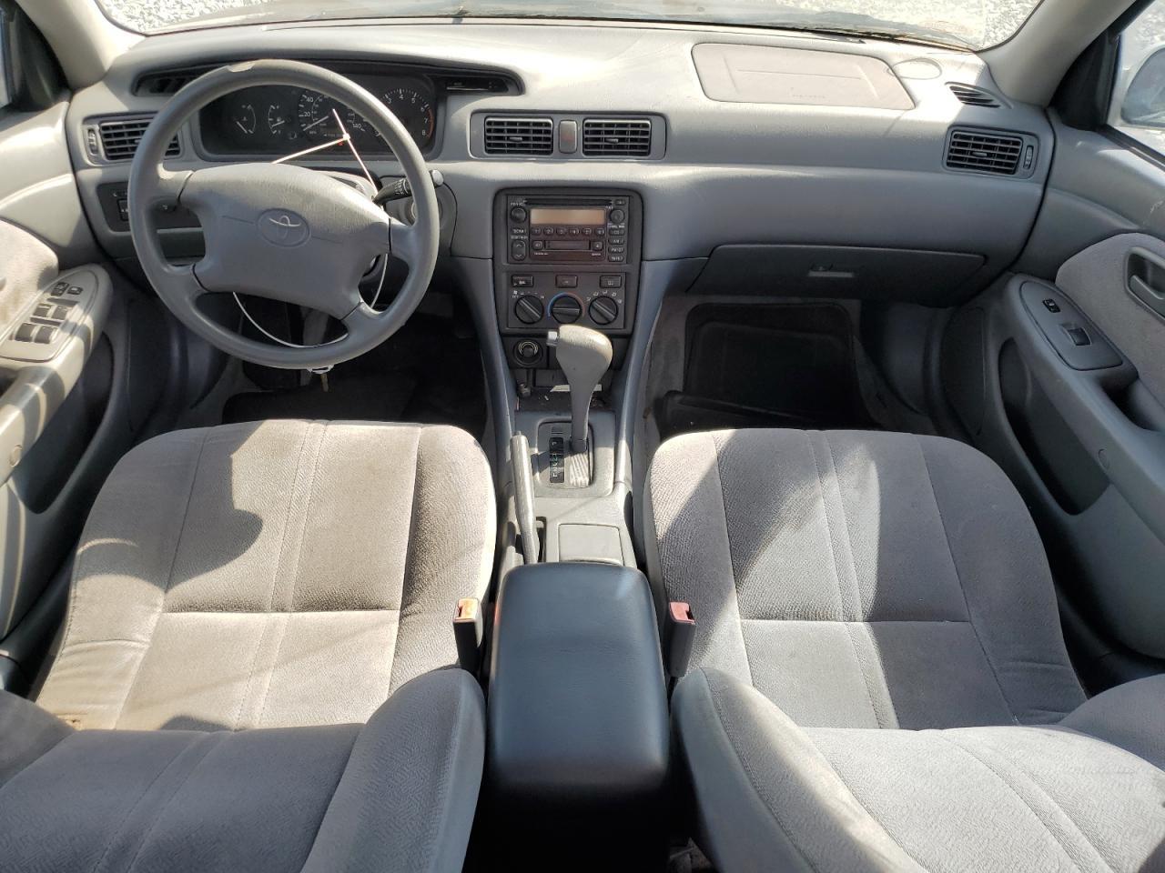 2001 TOYOTA CAMRY