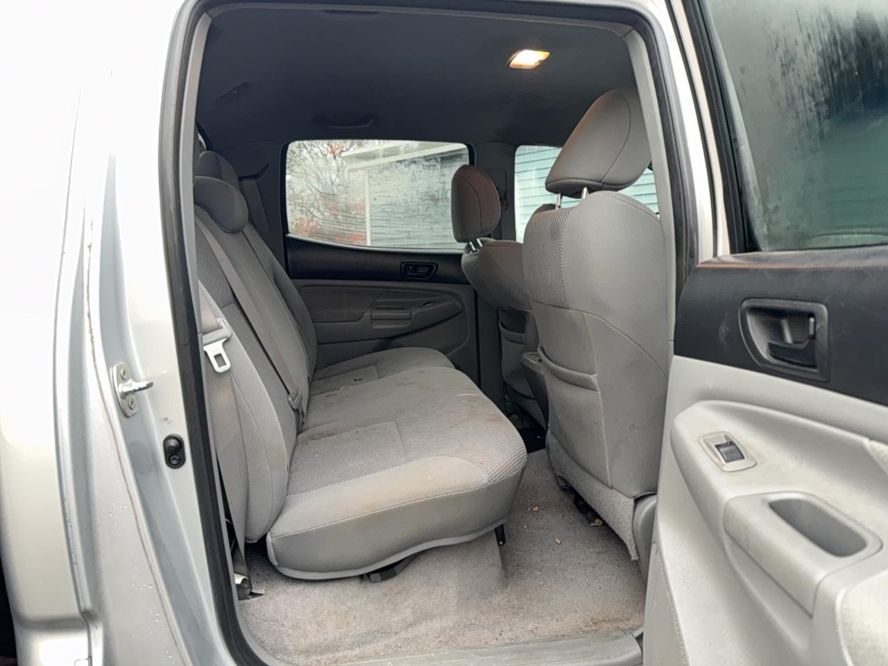 2011 TOYOTA TACOMA
