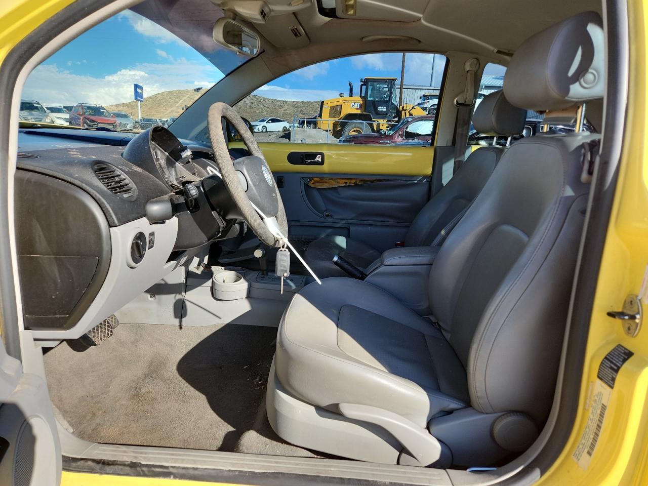 2004 VOLKSWAGEN Beetle