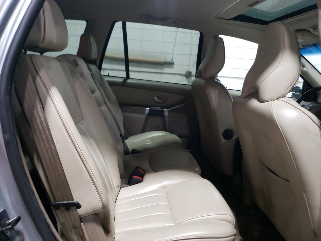 2013 VOLVO XC90