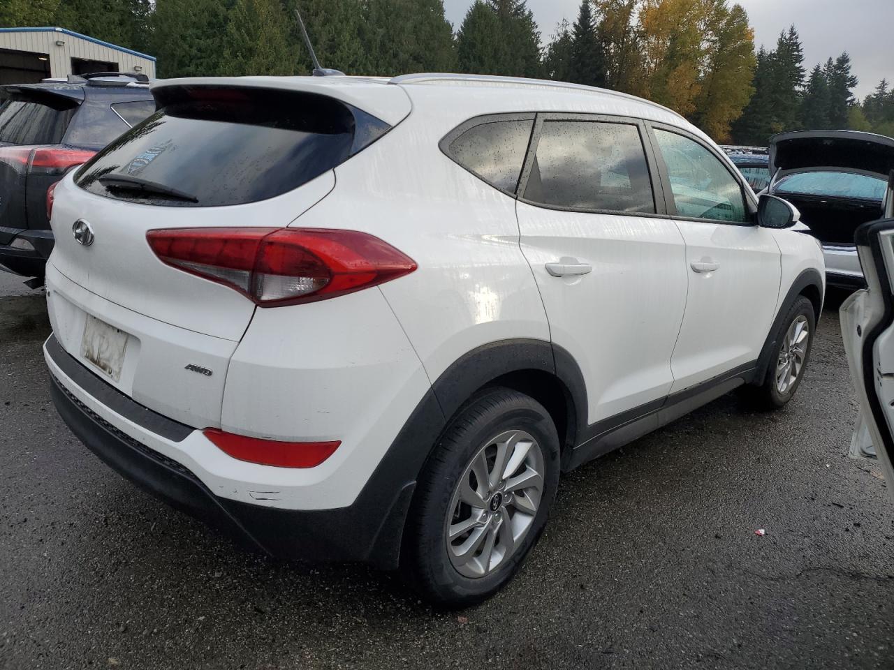 2016 HYUNDAI TUCSON