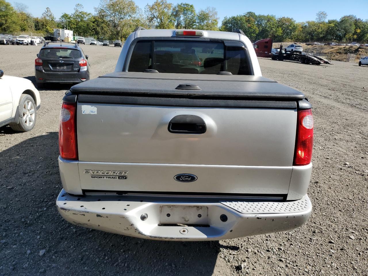 2004 FORD Explorer Sport Trac