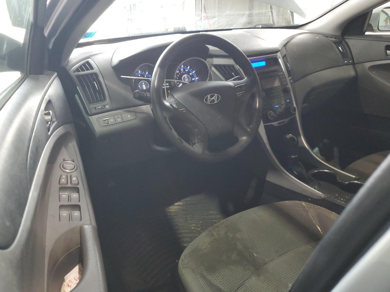 2013 HYUNDAI SONATA
