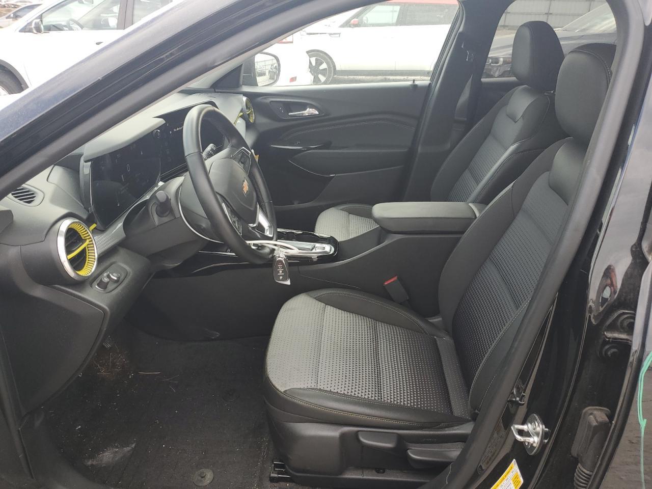 2025 CHEVROLET TRAX