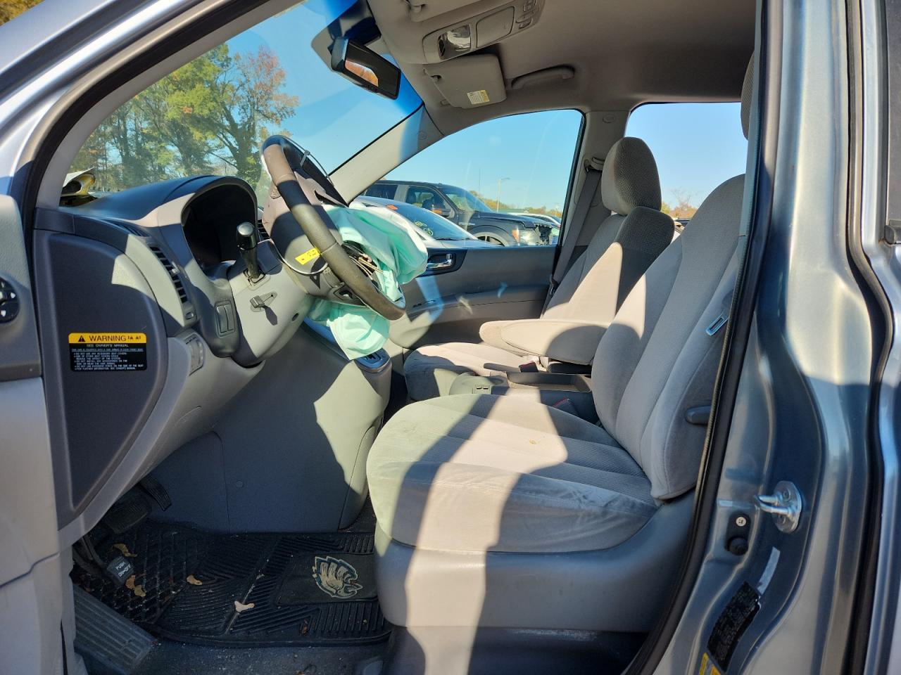 2010 KIA SEDONA