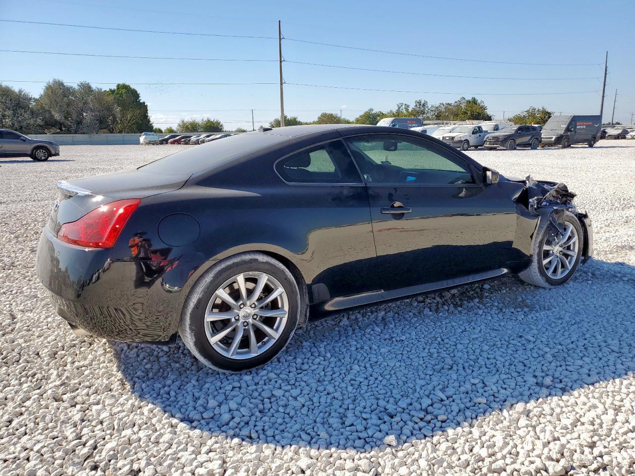 2014 INFINITI Q60
