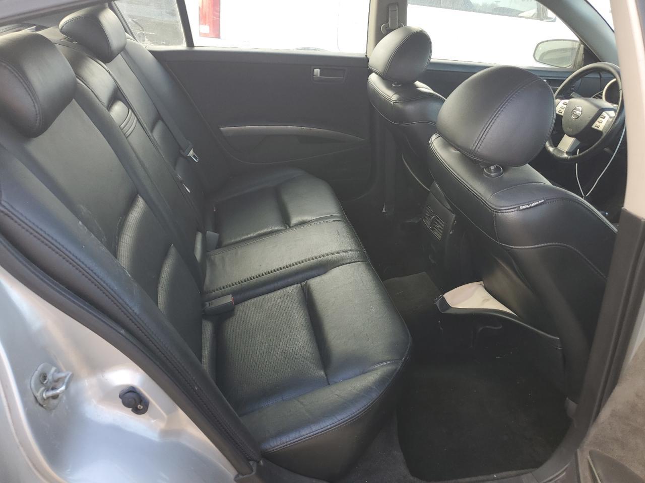 2004 NISSAN Maxima