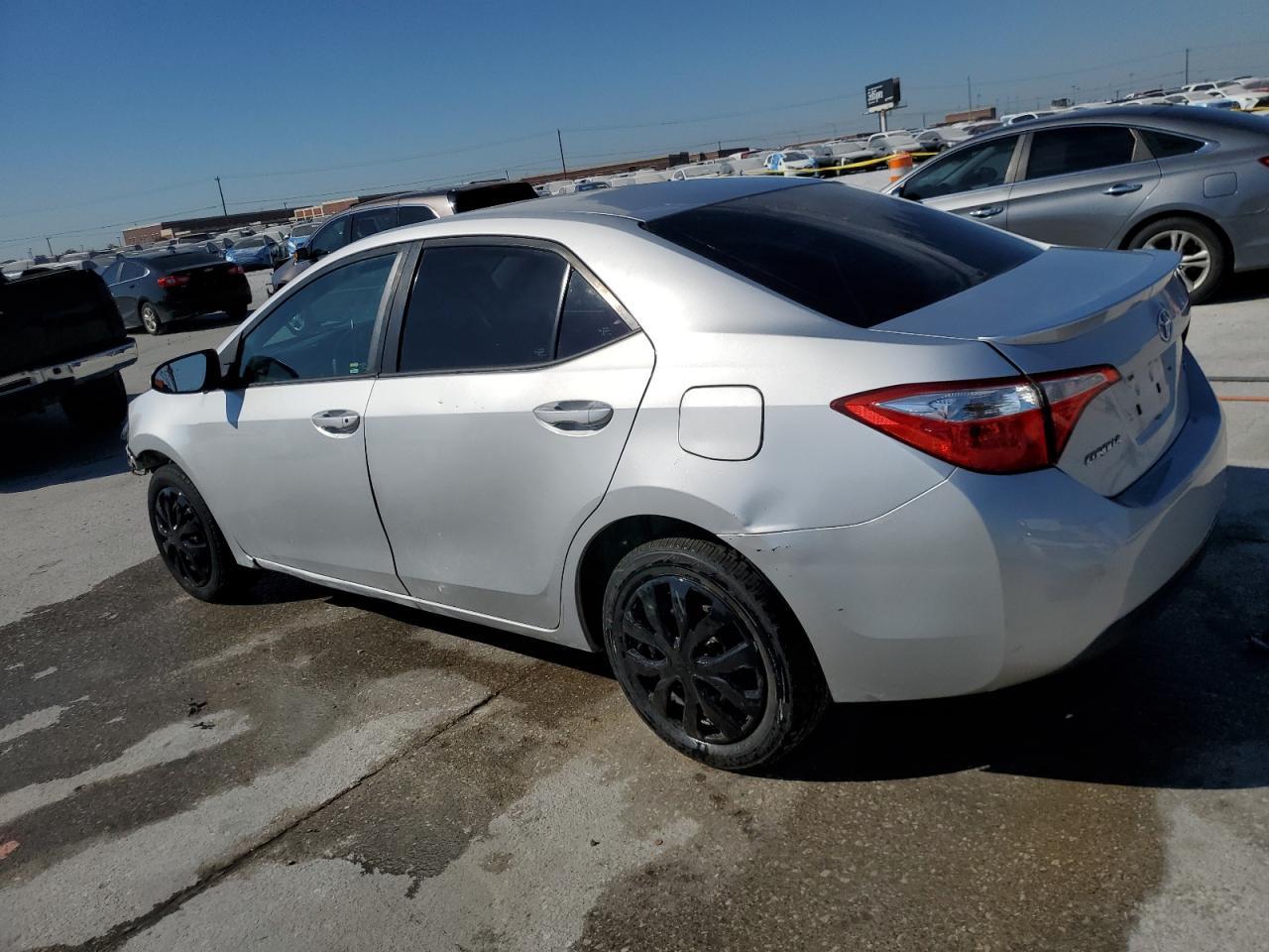 2015 TOYOTA COROLLA