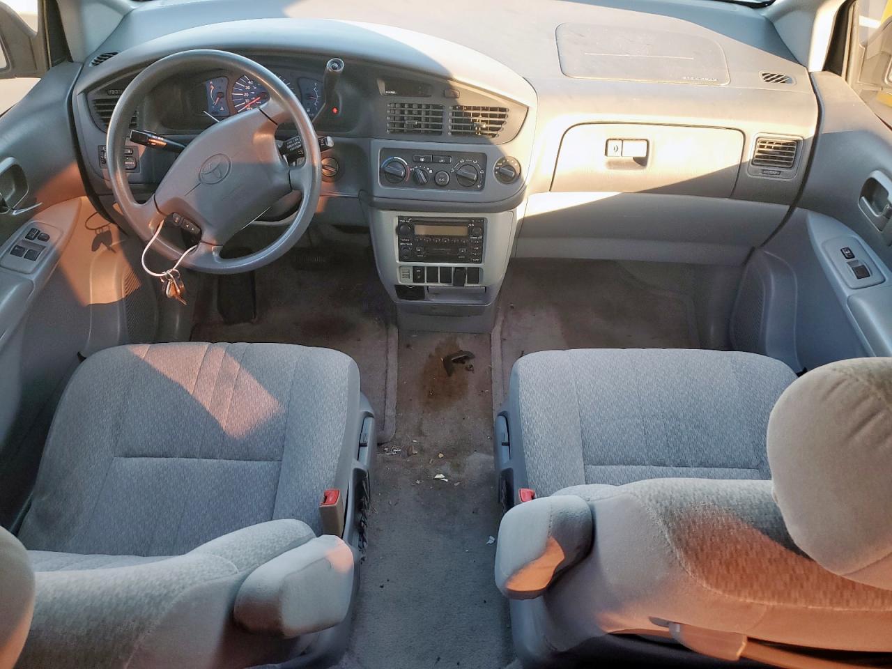 2001 TOYOTA SIENNA