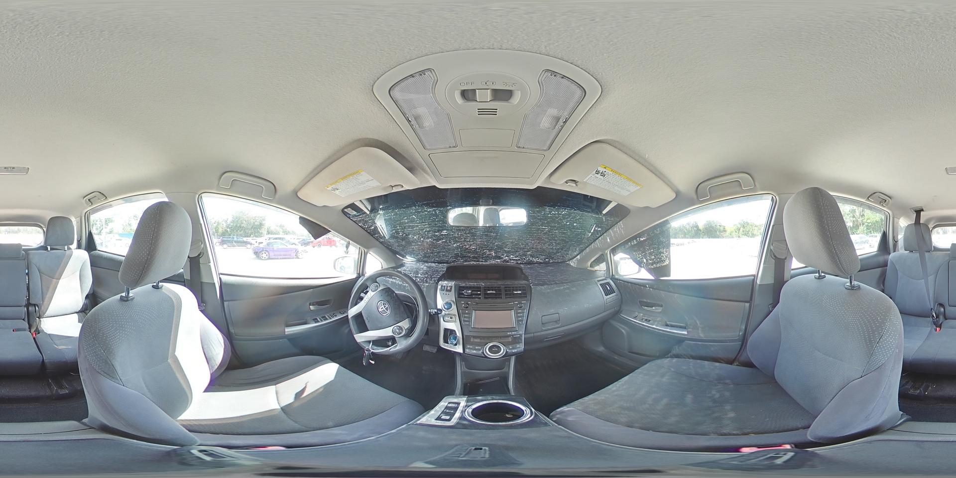 2013 TOYOTA PRIUS V