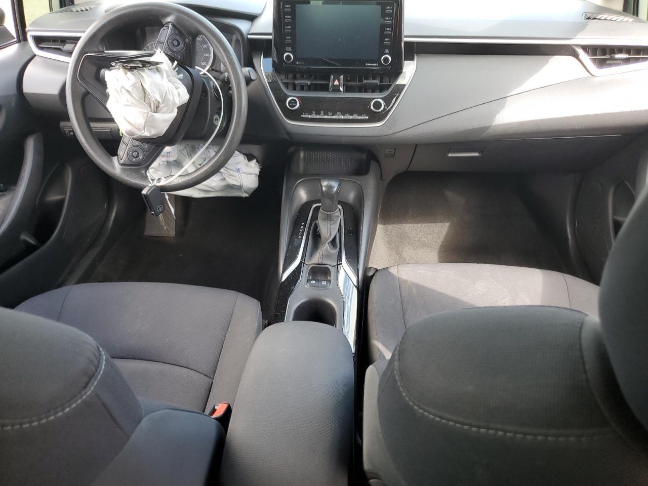 2022 TOYOTA COROLLA