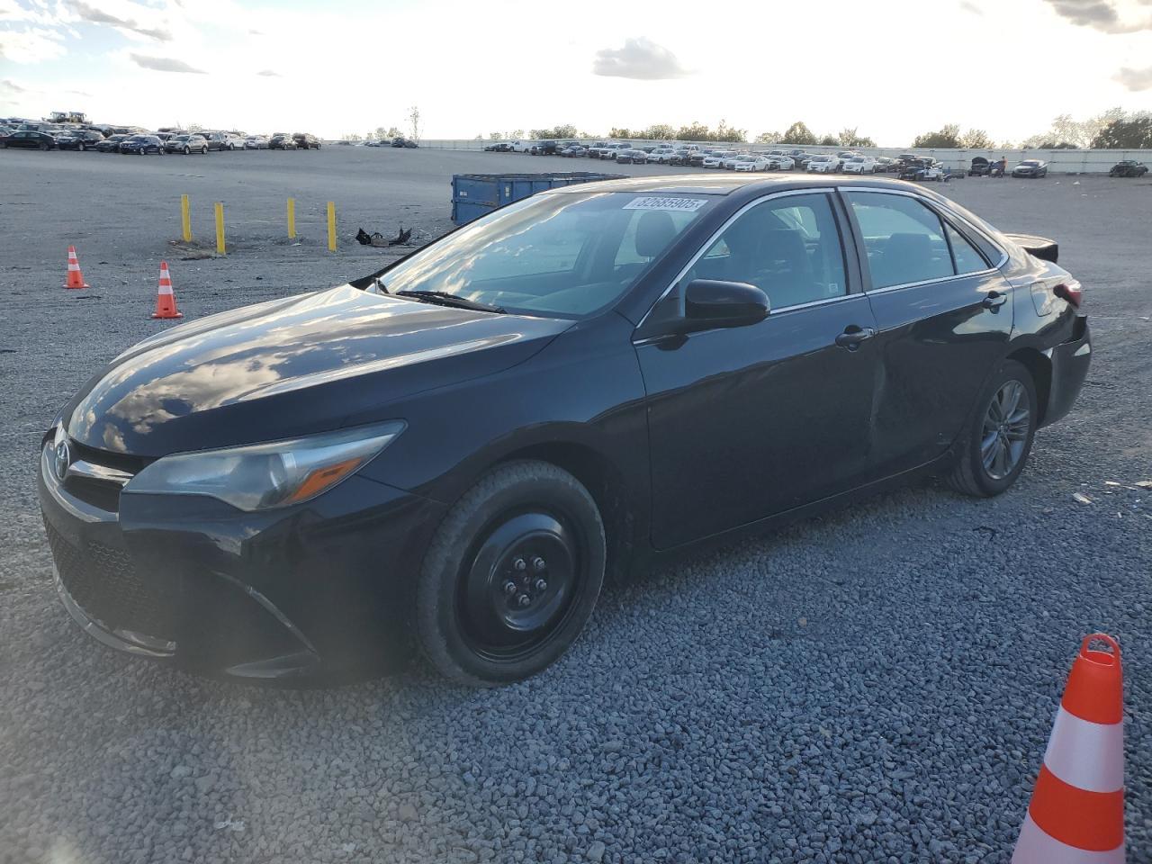 2017 TOYOTA CAMRY