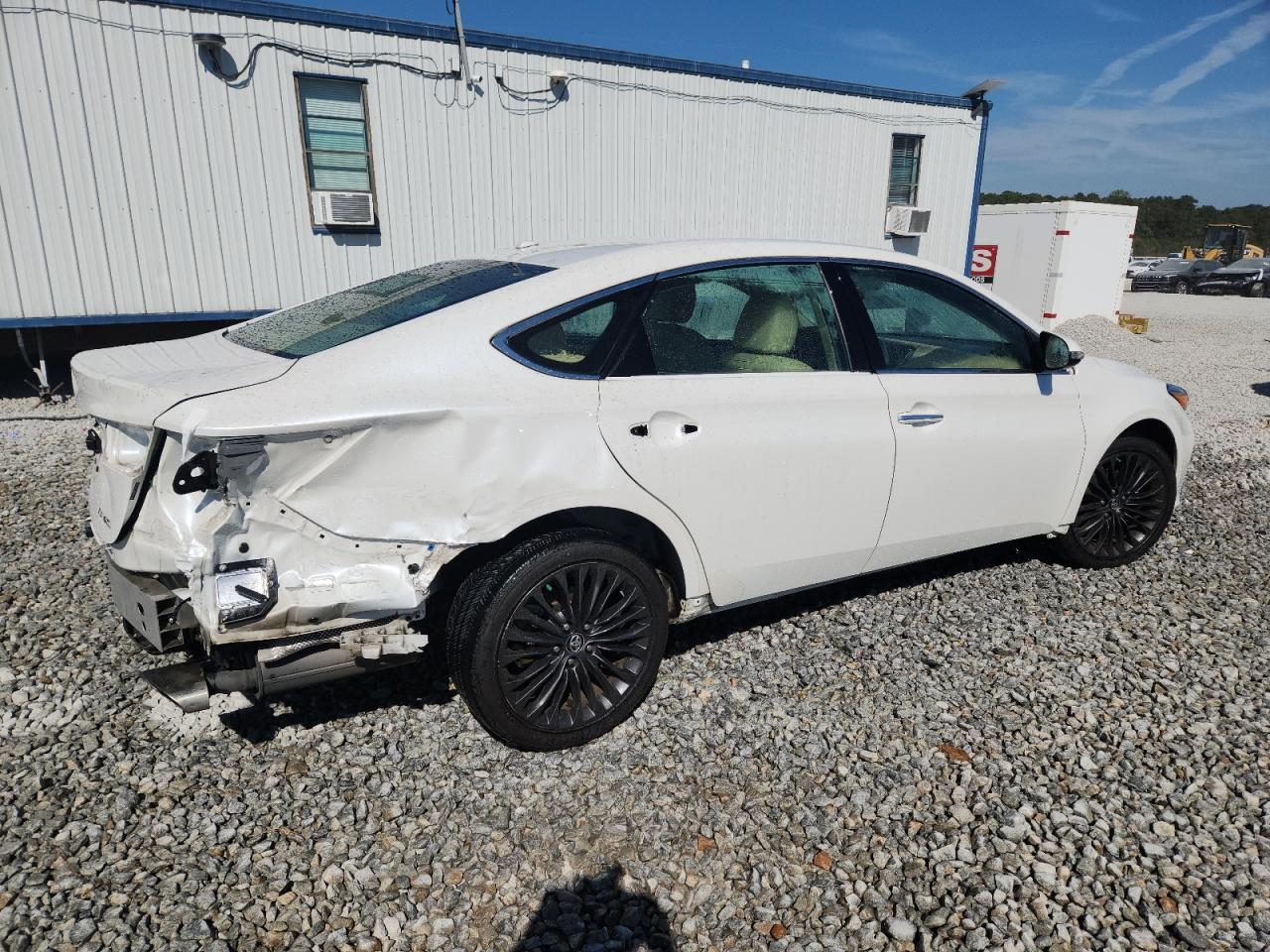 2018 TOYOTA Avalon