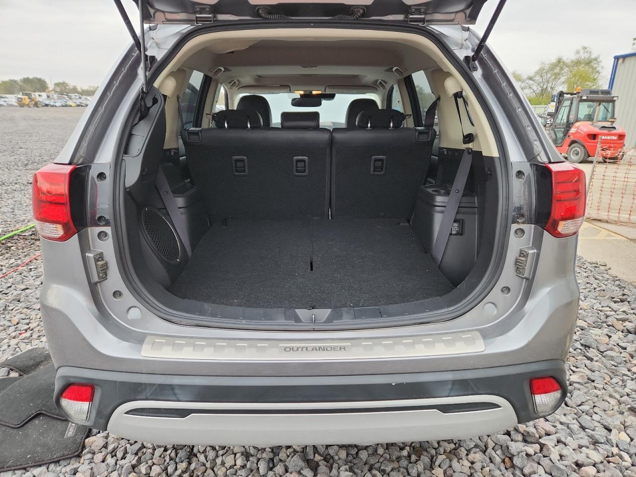 2019 MITSUBISHI outlander