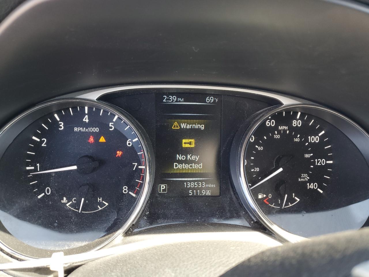 2015 NISSAN ROGUE
