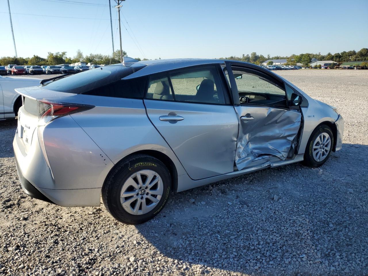 2016 TOYOTA PRIUS