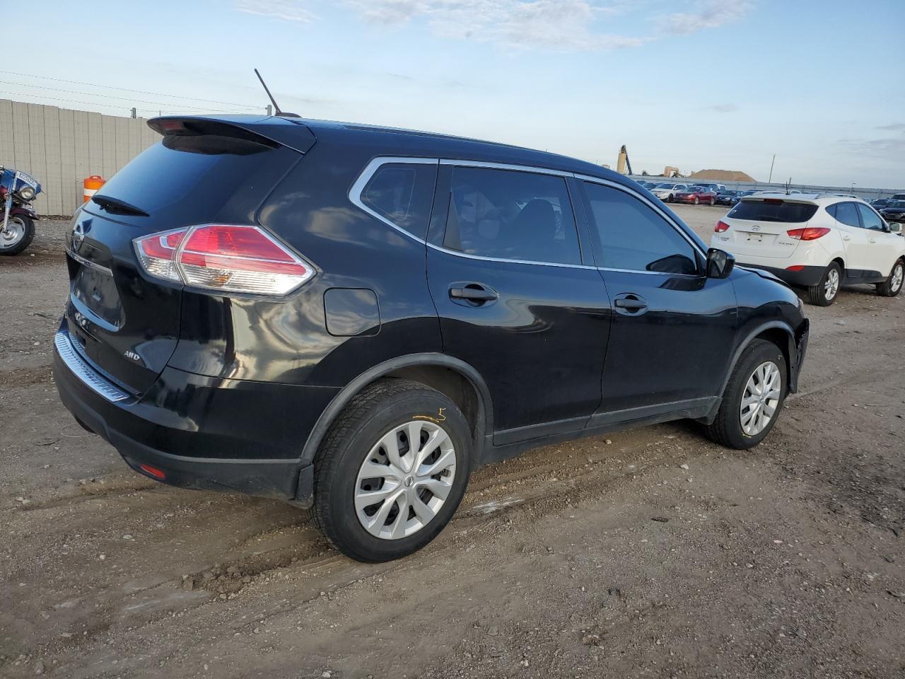 2016 NISSAN ROGUE