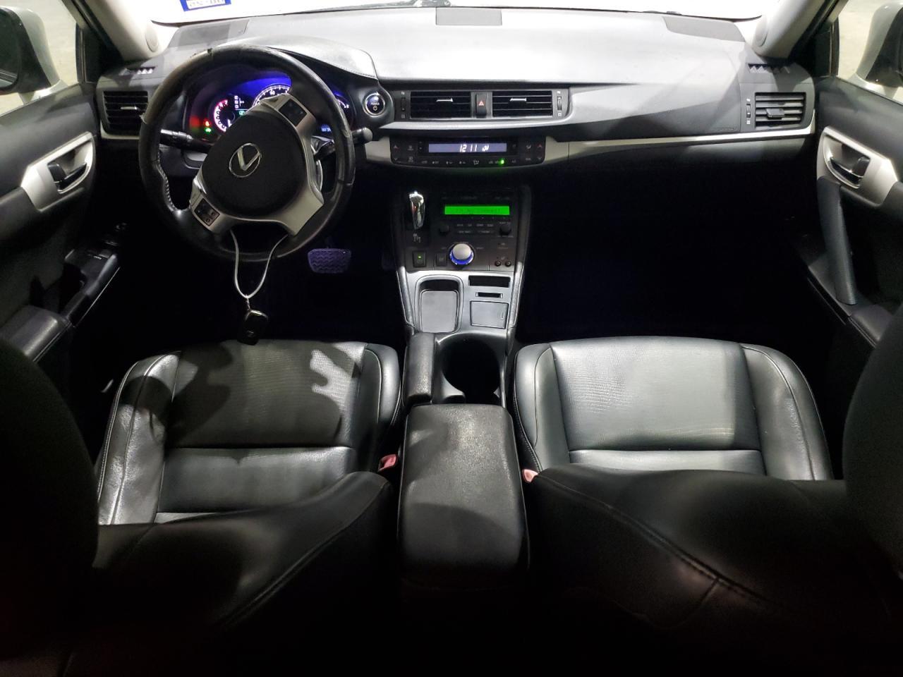 2013 LEXUS CT 200