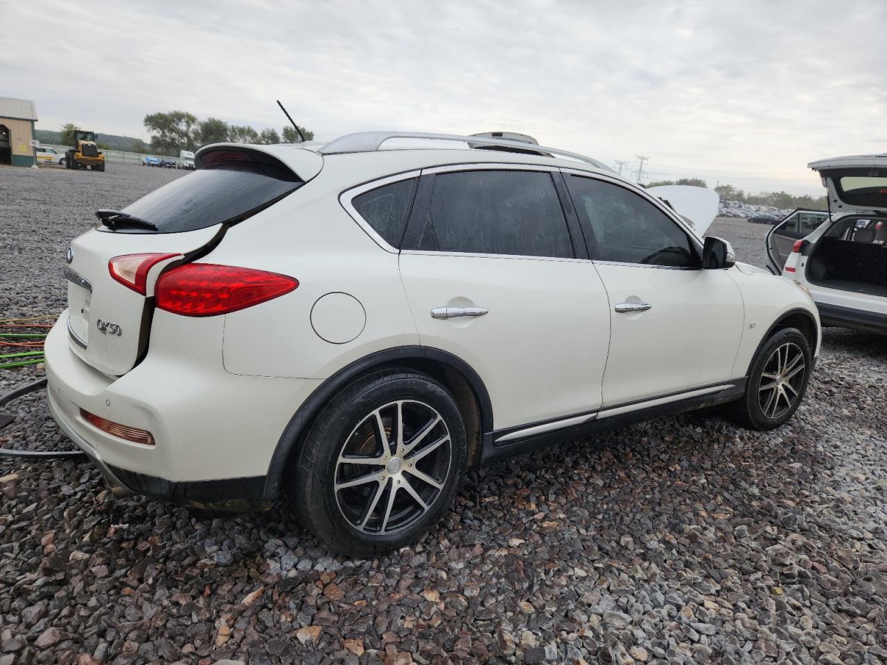 2016 INFINITI QX50