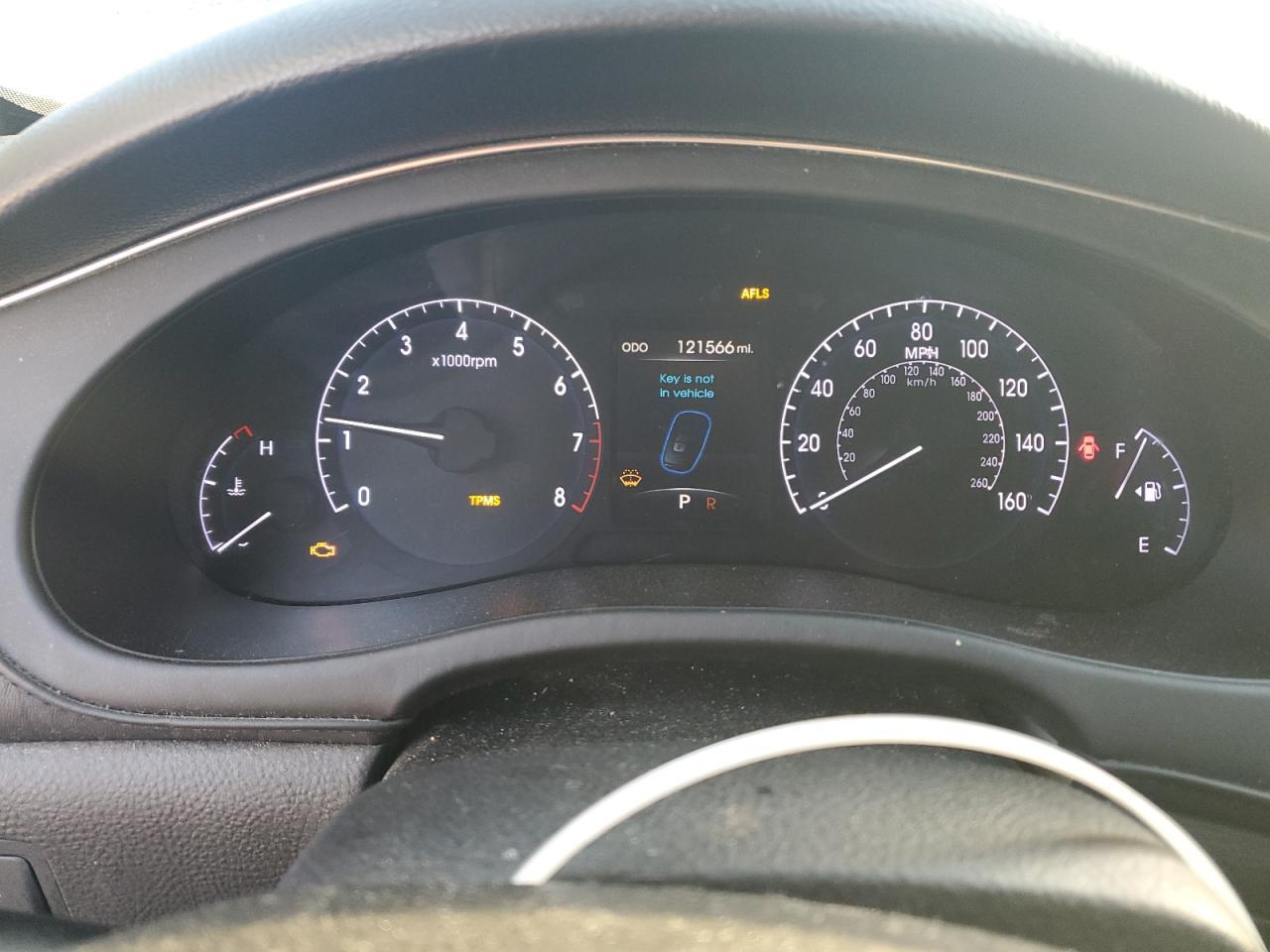 2014 HYUNDAI GENESIS