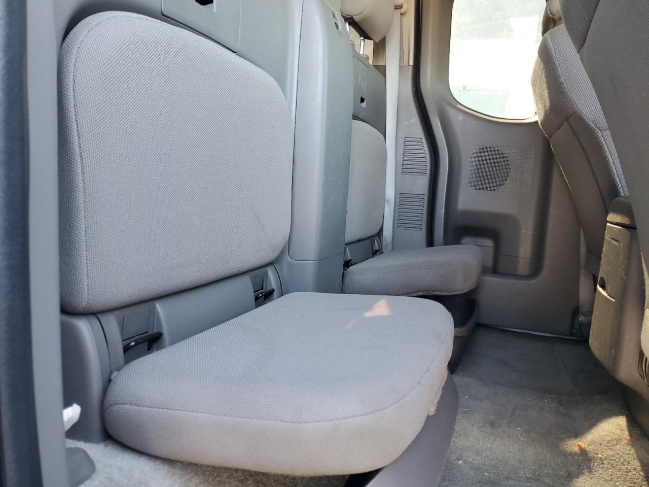 2016 NISSAN Frontier