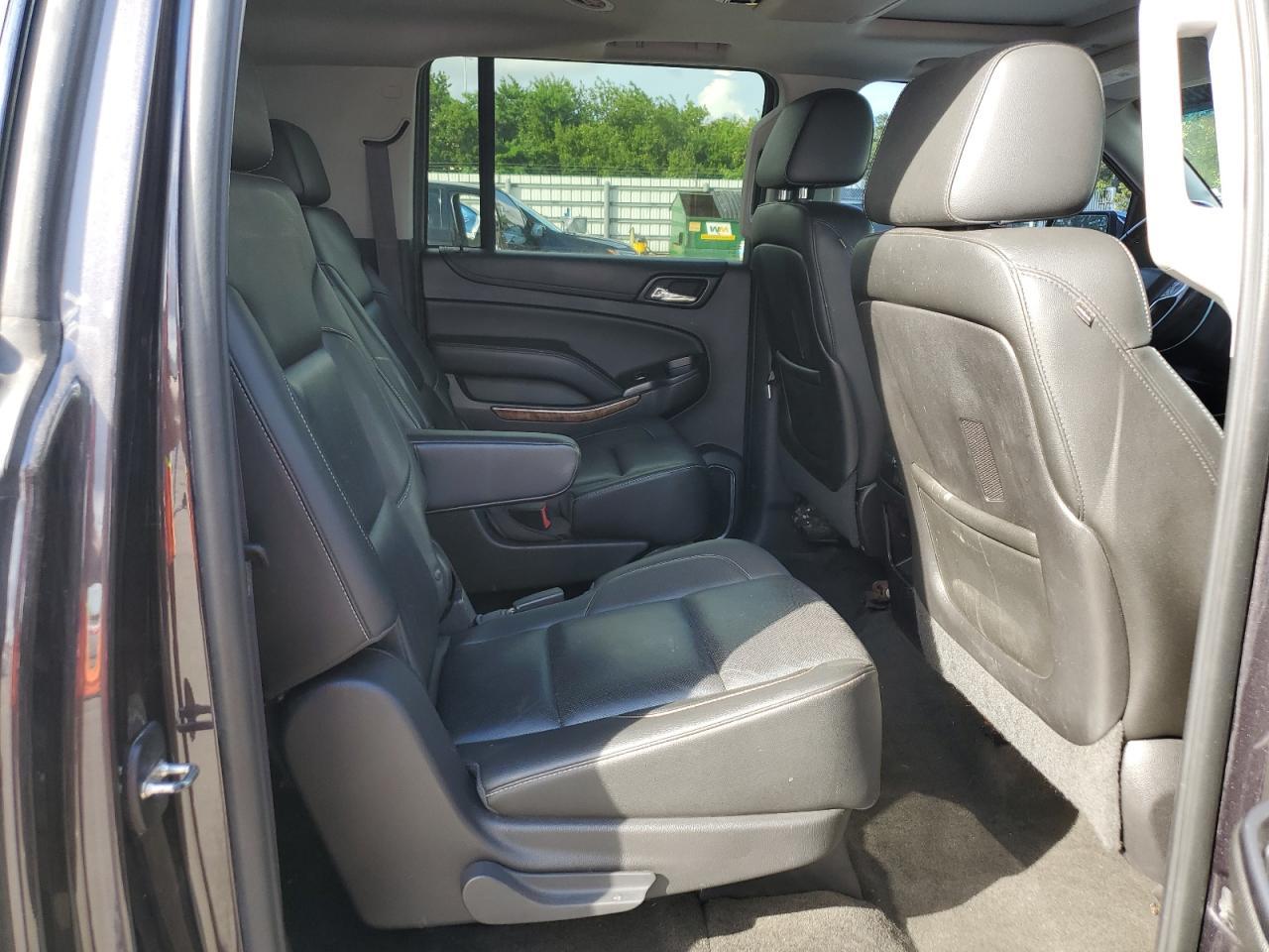 2015 CHEVROLET Suburban