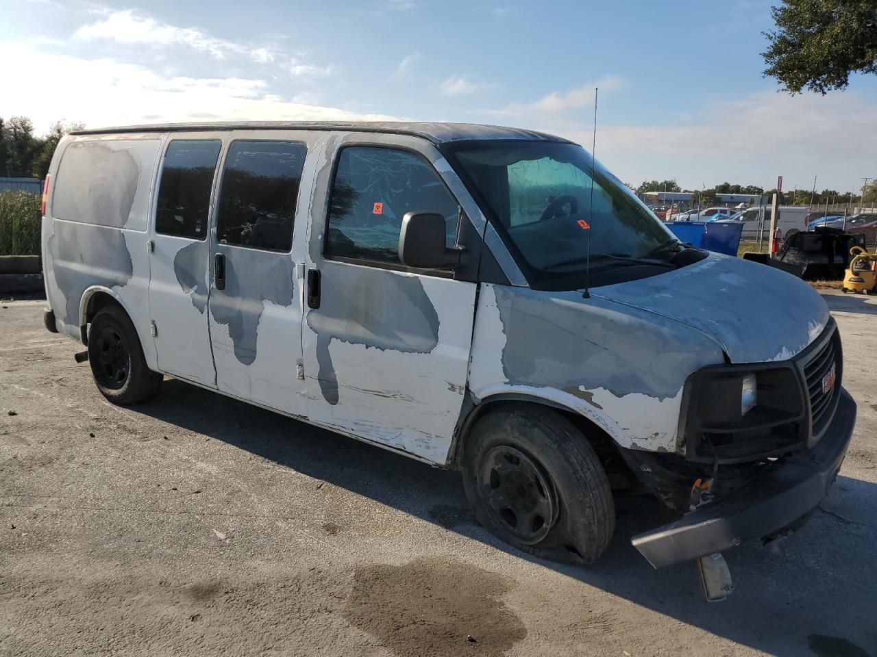 2005 GMC Savana