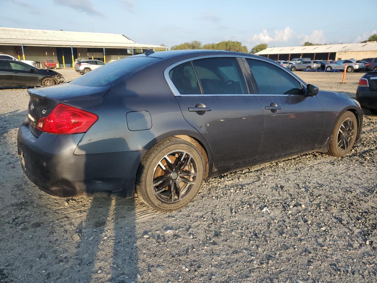 2012 INFINITI G37
