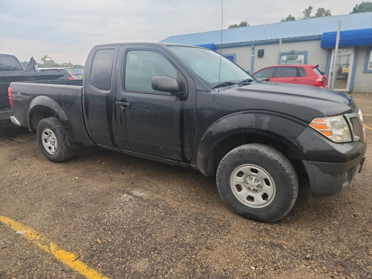 2016 NISSAN Frontier