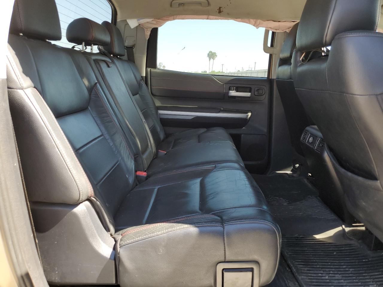 2016 TOYOTA TUNDRA