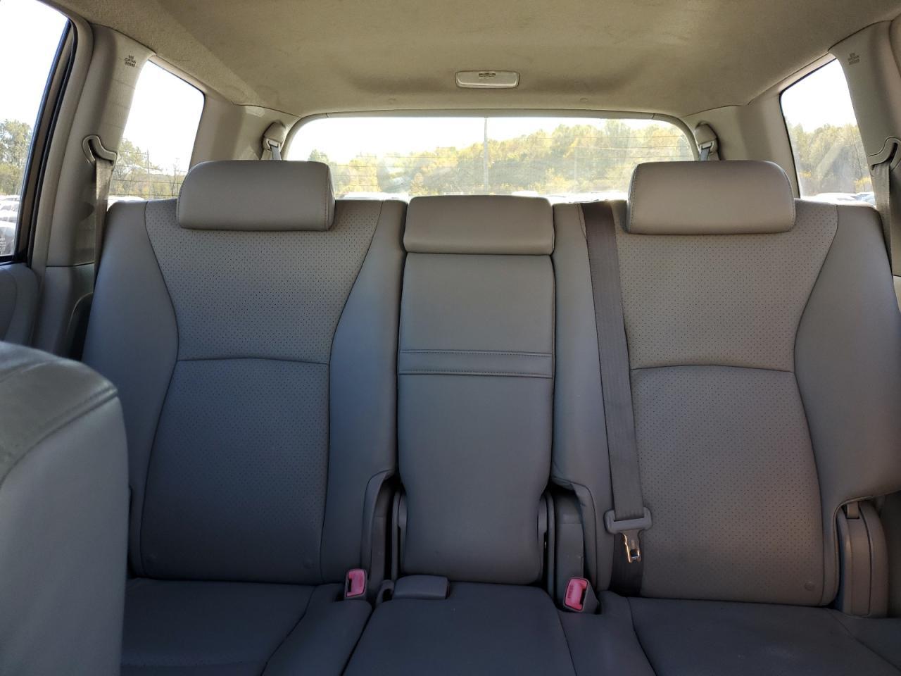 2006 TOYOTA HIGHLANDER