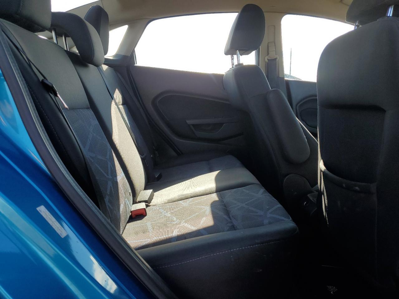 2013 FORD Fiesta