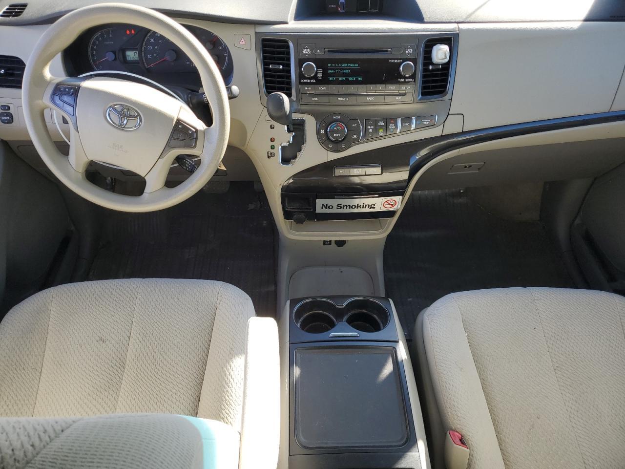 2013 TOYOTA SIENNA
